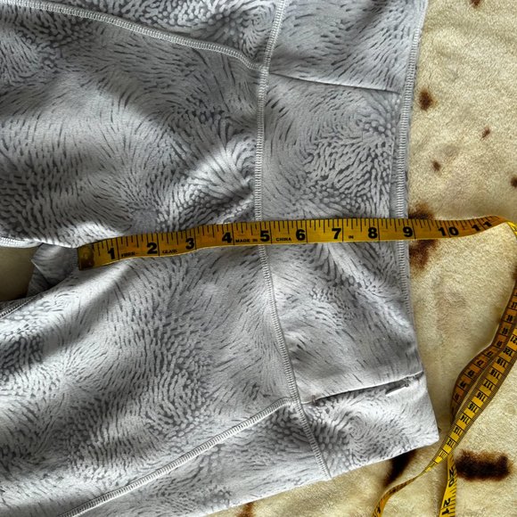 CALIA FOR CARRIE UNDERWOOD - White Crop Legging - Picture 6 of 7